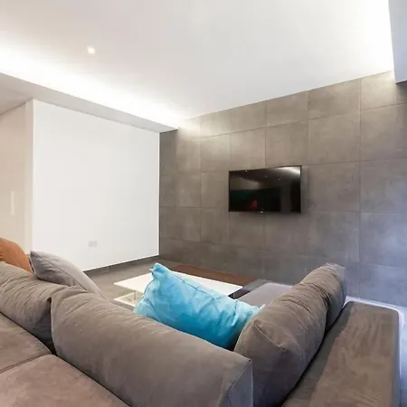 Luxury Living - Massive With Ac & Wifi By 360 Estates *