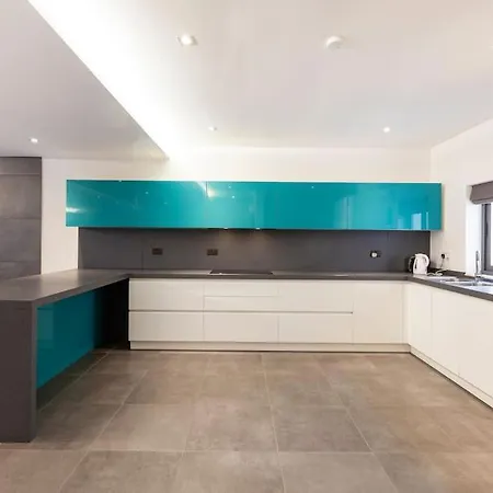 Appartement Luxury Living - Massive With Ac & Wifi By 360 Estates