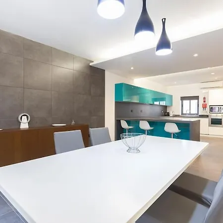 Luxury Living - Massive With Ac & Wifi By 360 Estates *