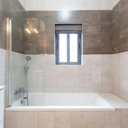 Appartement Luxury Living - Massive With Ac & Wifi By 360 Estates